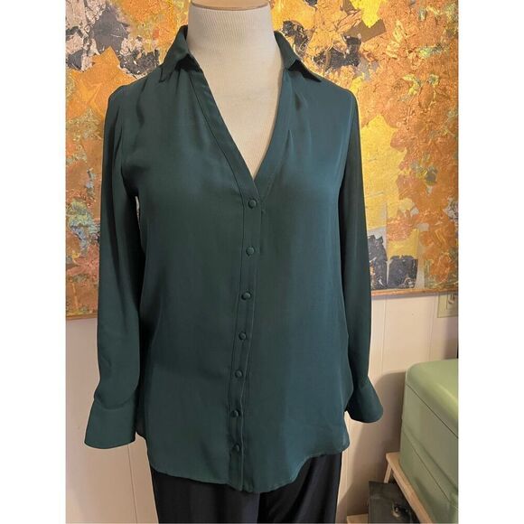 Bebe Womens Size Small Button Front Blouse Green Long Sleeve Collared Flowy - Picture 1 of 9